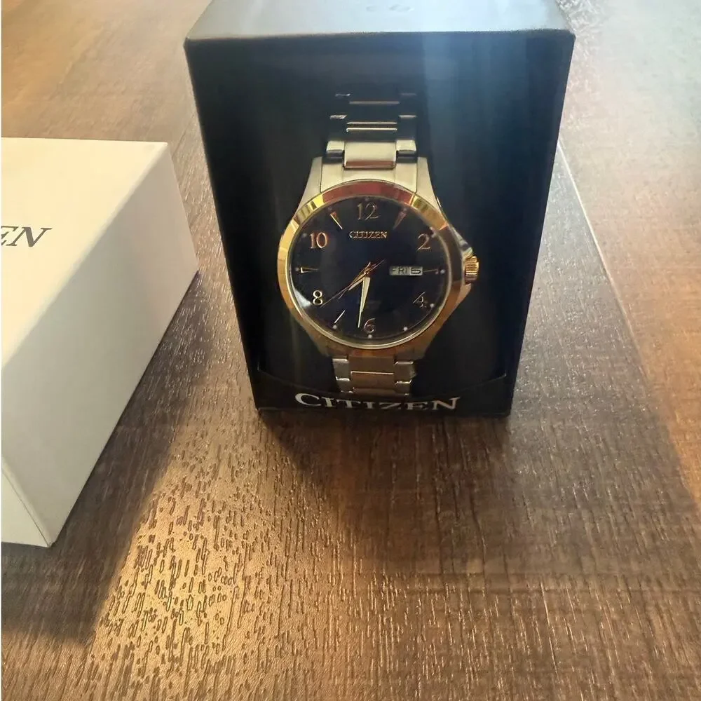 Citizen Men's Quartz Two Tone Black Dial Day Date Watch